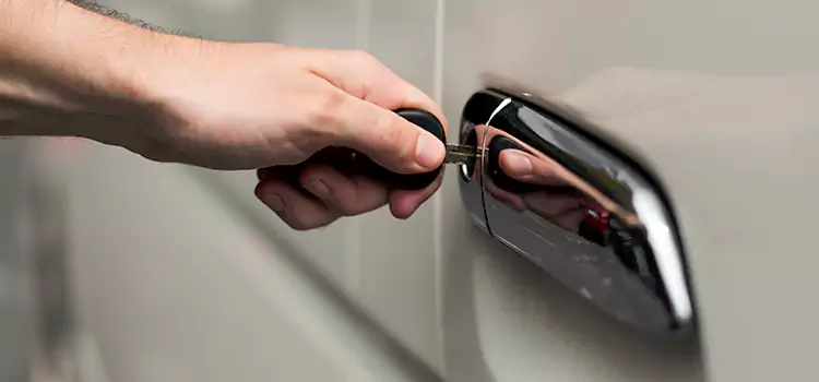 Why Choose Our Auto Locksmith Team in New London, CT?